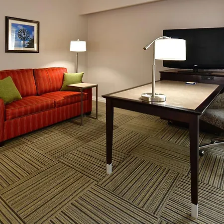 Hampton Inn & Suites Fredericksburg-2