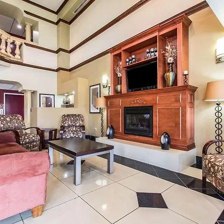 Comfort Suites Bakersfield-2