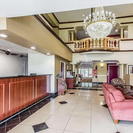 Comfort Suites Bakersfield-3