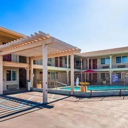 Best Western Hanford Inn-3