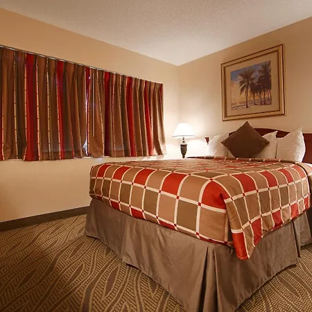 Best Western Naples Inn & Suites-2