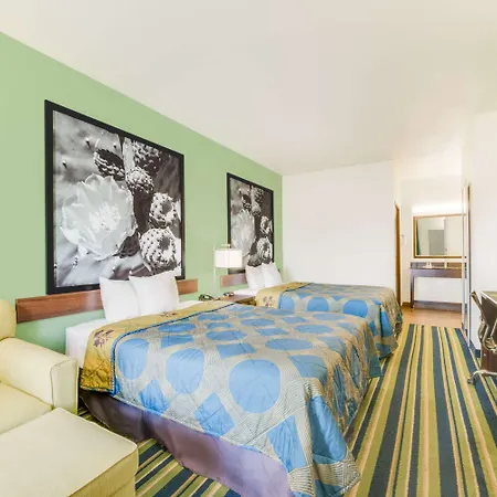 Super 8 By Wyndham Cotulla Tx-3