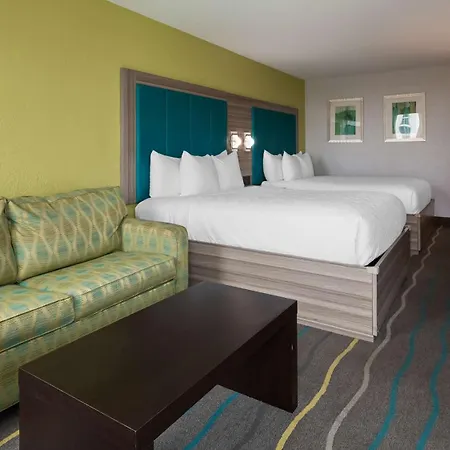 Best Western Plus Oceanside Inn-2