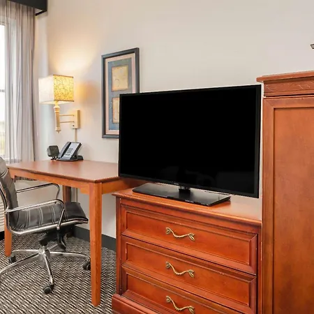 La Quinta By Wyndham Naples East-2