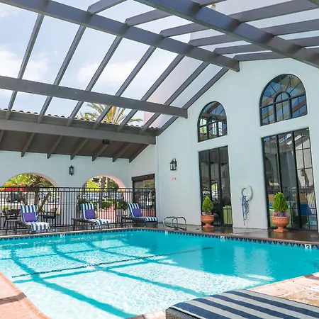 Hampton Inn & Suites San Clemente - Fully Renovated-3