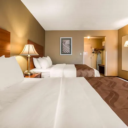 Quality Inn & Suites New Castle-2