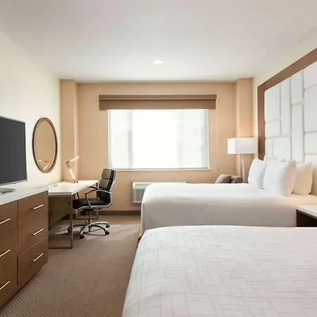 Wyndham Anaheim-3