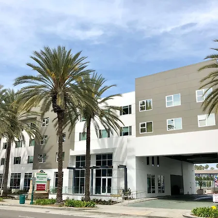 Wyndham Anaheim-3