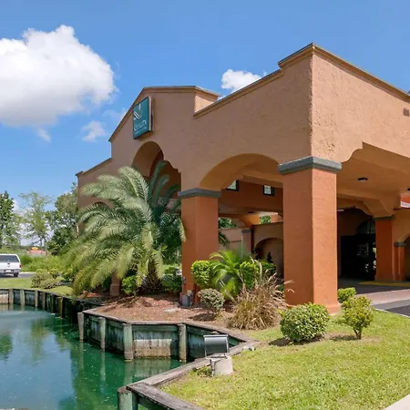 Quality Inn & Suites Jacksonville-Baymeadows-3