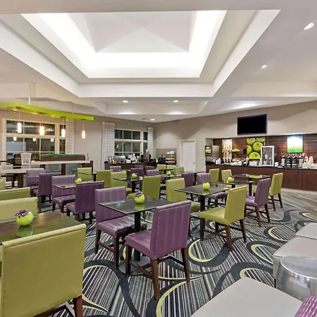 La Quinta Inn & Suites By Wyndham Phoenix Scottsdale-2