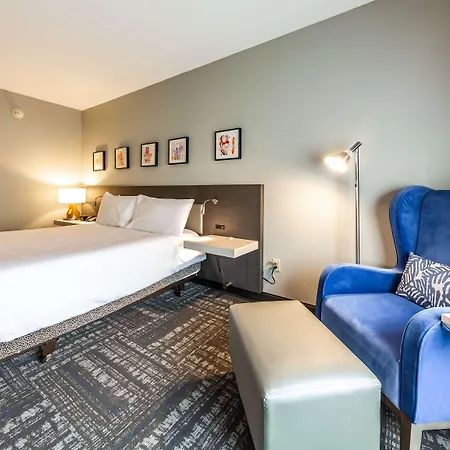 Hilton Garden Inn Beaumont-2