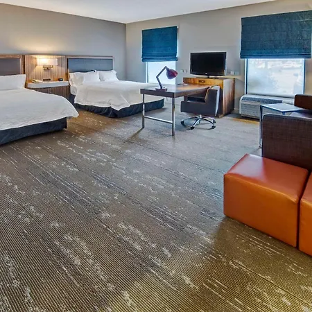 Hampton Inn & Suites Fort Myers Estero-3