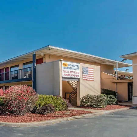 Quality Inn Barkeyville-3
