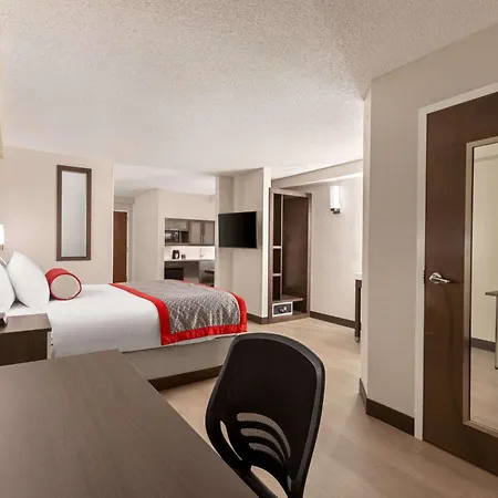 Ramada By Wyndham Suites Orlando Airport- Free Airport Shuttle-2