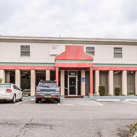 Econo Lodge Stewart International Airport-2