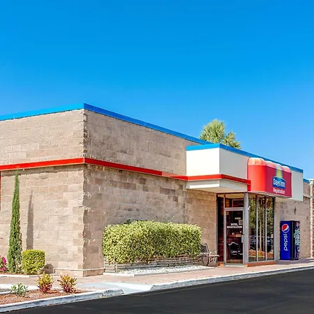 Days Inn By Wyndham Bradenton - Near The Gulf-2