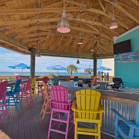 Ramada By Wyndham Panama City Beach / Beachfront-2