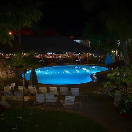 Gulfcoast Inn Naples-2