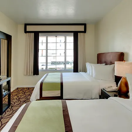 Essex House Hotel-3