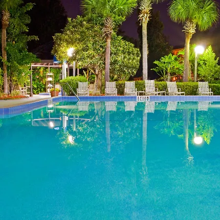 Hampton Inn Orlando-International Airport-2