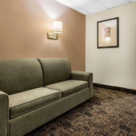 Quality Inn & Suites Binghamton Vestal-3
