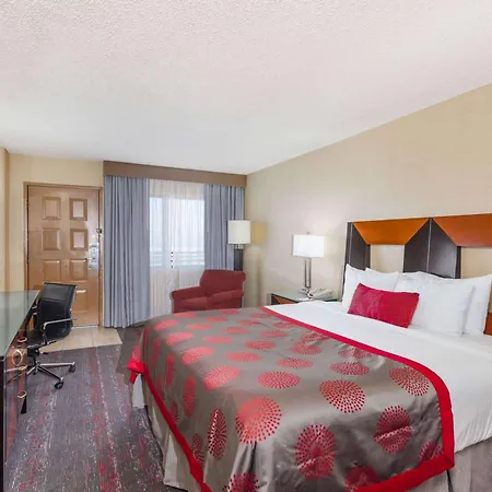 Ramada By Wyndham San Diego National City-3