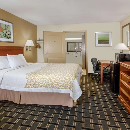 Days Inn By Wyndham Kent - Akron-3