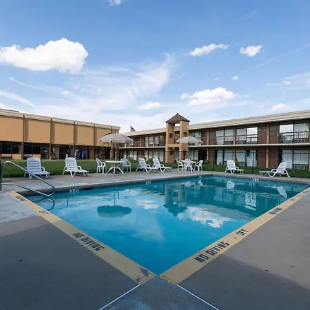Super 8 By Wyndham Goldsboro-3