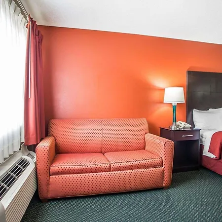 Quality Inn Morton At I-74-2