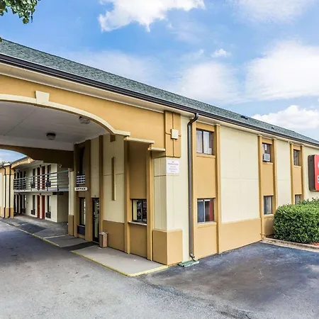 Econo Lodge Inn & Suites Matthews - Charlotte-3