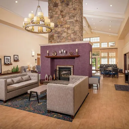 Hampton Inn & Suites Binghamton/Vestal-2