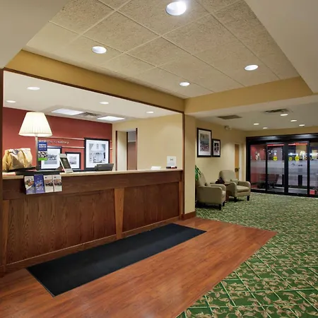 Hampton Inn Sidney-3