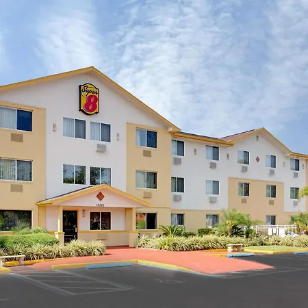 Super8 By Wyndham Nearby Clearwater St Petersburg International Airport-3