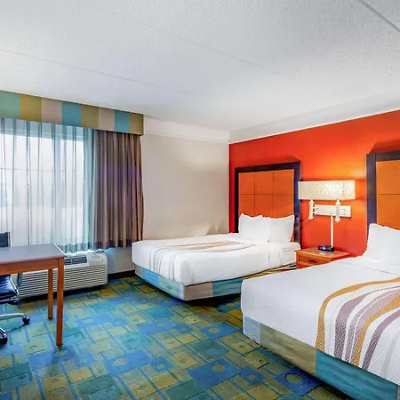 La Quinta Inn & Suites By Wyndham Fremont Silicon Valley-2