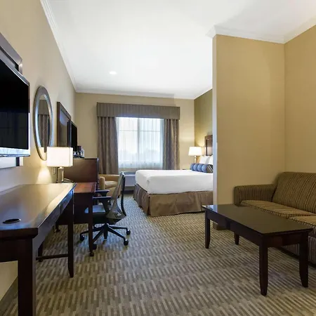 The Oaks Hotel & Suites-3