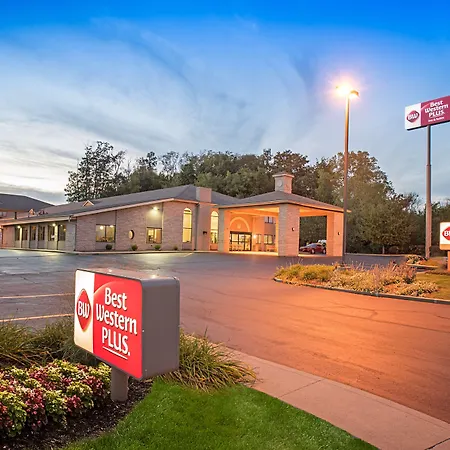 Best Western Plus North Canton Inn & Suites-2