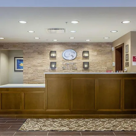 Comfort Suites-Youngstown North-3
