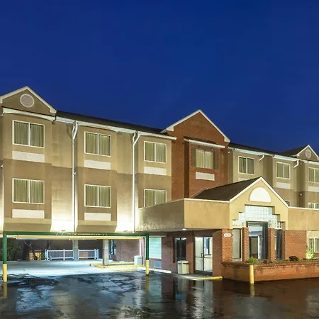 Microtel Inn By Wyndham Lake Norman-3