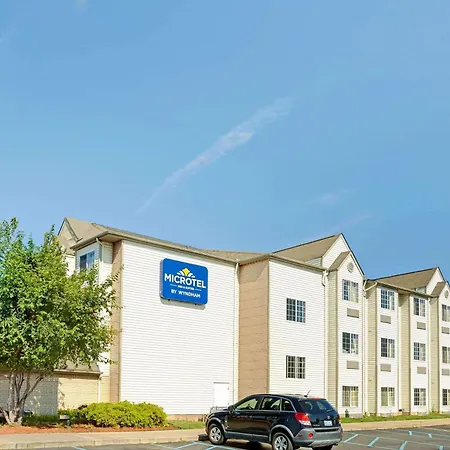 Microtel Inn & Suites By Wyndham Detroit Roseville-2