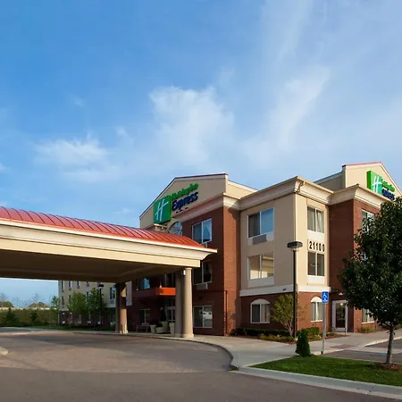 Holiday Inn Express & Suites Detroit - Farmington Hills By Ihg-2