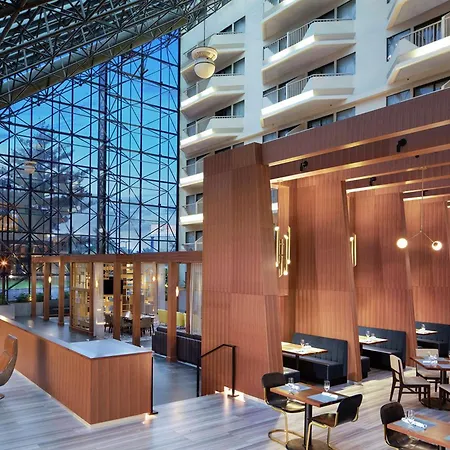 Doubletree By Hilton Hotel Newark Airport-3