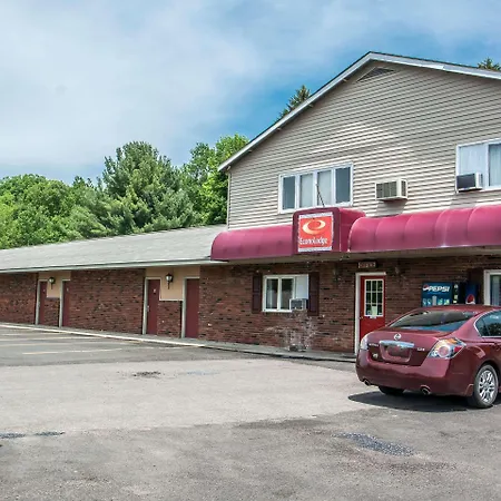 Econo Lodge-3
