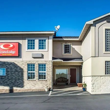 Econo Lodge & Suites Airport North Syracuse-2