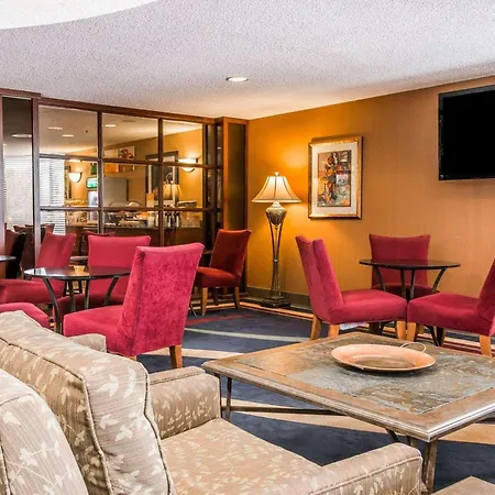 Quality Inn Auburn Hills - Detroit North-3