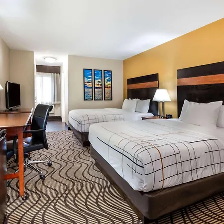 La Quinta Inn By Wyndham Sandusky Near Cedar Point-3