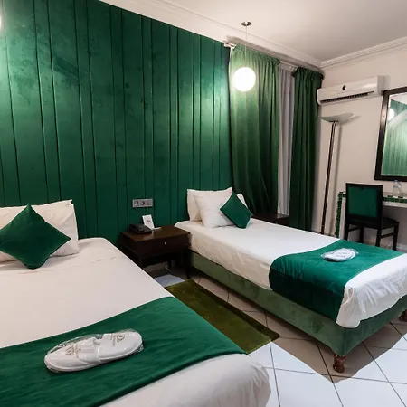 Hotel Majestic-2