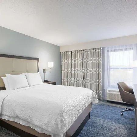 Hampton Inn Mount Airy-2