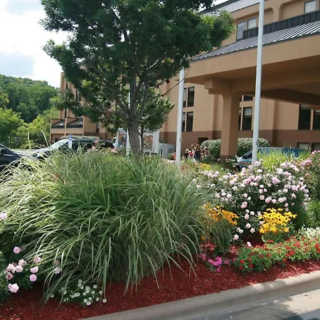 Hampton Inn East Peoria-2