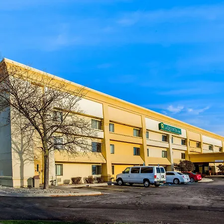 La Quinta Inn By Wyndham Detroit Southgate-2