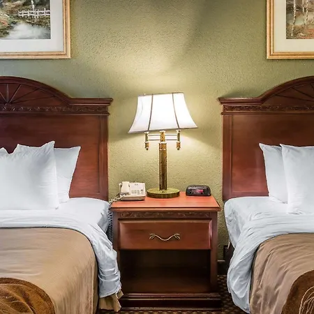 Quality Inn & Suites Ann Arbor Hwy 23-2